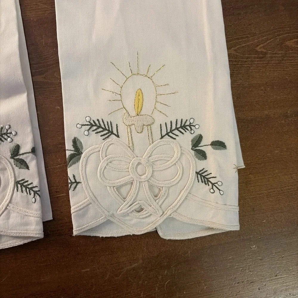 Vintage 4 Ivory Napkins Embroidered Candle Bow Cutout Approx. 12